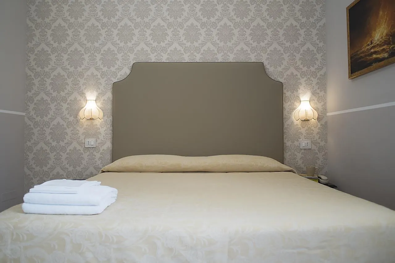Hotel Navy Livorno