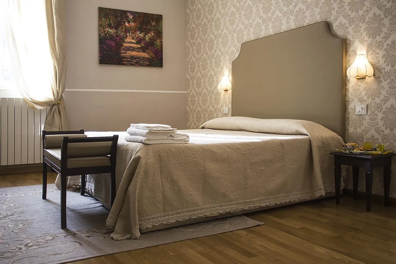 Hotel Navy Livorno