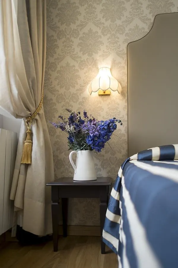Hotel Navy Livorno