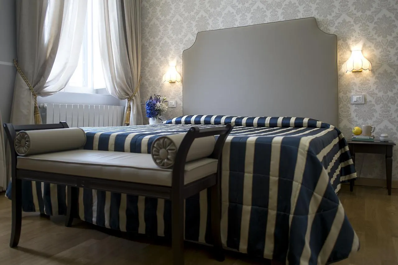 Hotel Navy Livorno